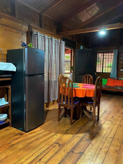 Hermosa Equipada, En Medio De Zonas Verdes Holiday home Pedregoso